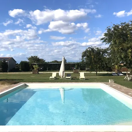 La Foresteria Di Borgogelsi * Sanguinetto